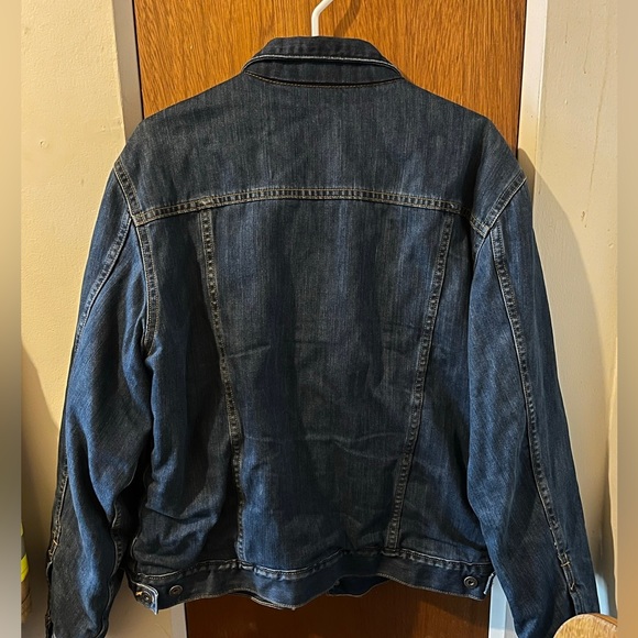 Vintage Carhartt Sherpa-lined Denim Jacket - Picture 6 of 6